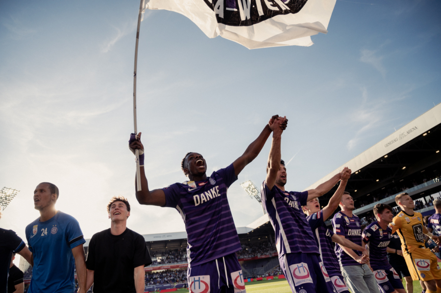 FK-AUSTRIA-WIEN-SAISON-FINISH-22-by-Daniel-Shaked-2022-6509.jpg