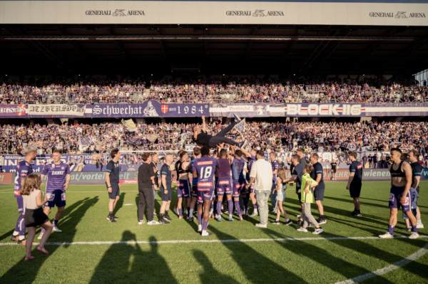 FK-AUSTRIA-WIEN-SAISON-FINISH-22-by-Daniel-Shaked-2022-6598.jpg